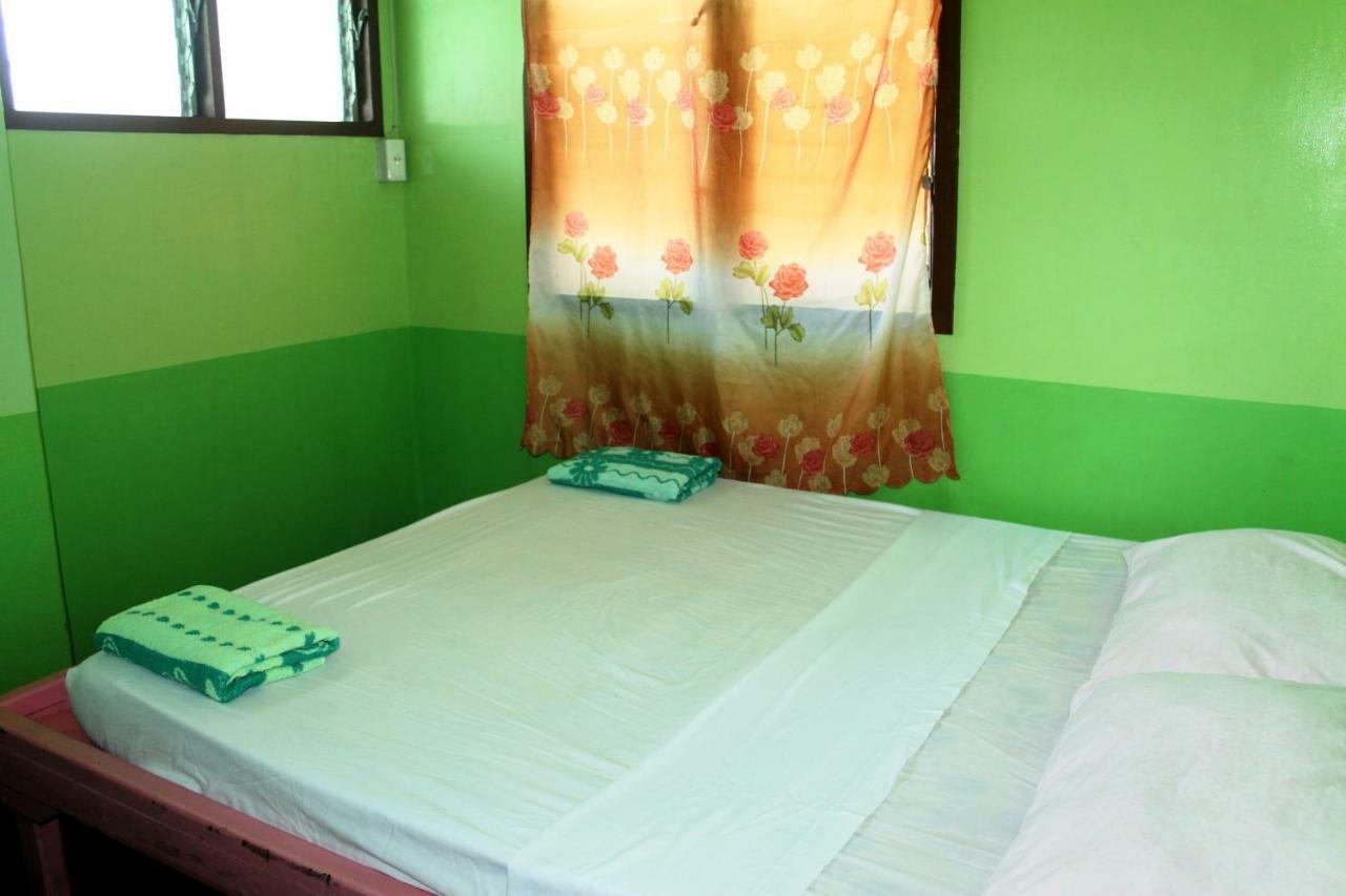 Austria'S Guest House El Nido Exterior photo